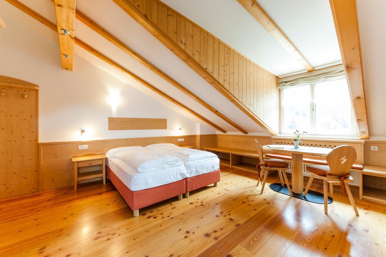 Berggasthof Locanda Alpina Dorfner Montagna Kültér fotó